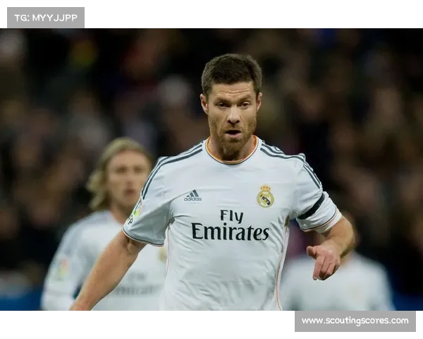 佩佩称阿隆索在皇马常与穆帅探讨战术两人理念契合共鸣深厚 佩佩称阿隆索在皇马常与穆帅探讨战术两人理念契合共鸣深厚